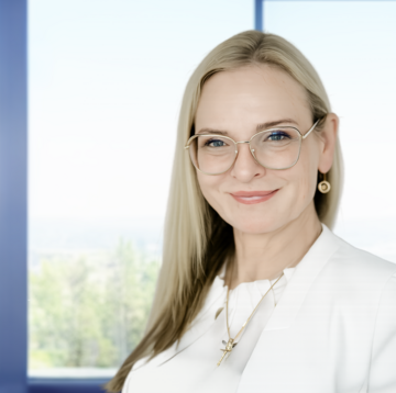 Prof. (TH Nürnberg) Priv.-Doz. Dr. med. MHBA Kneginja Richter (Chefärztin)