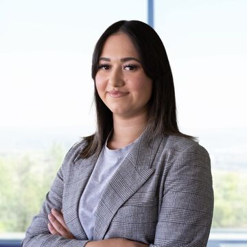  Pinar Belge (Praxismanagerin)